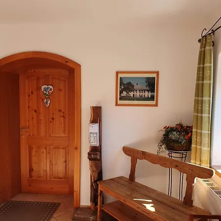 Brettmaisserhof بيت ضيافة *
