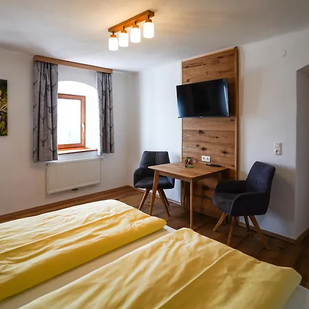 Brettmaisserhof بيت ضيافة *